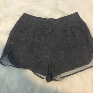 Pleated lululemon grey shorts